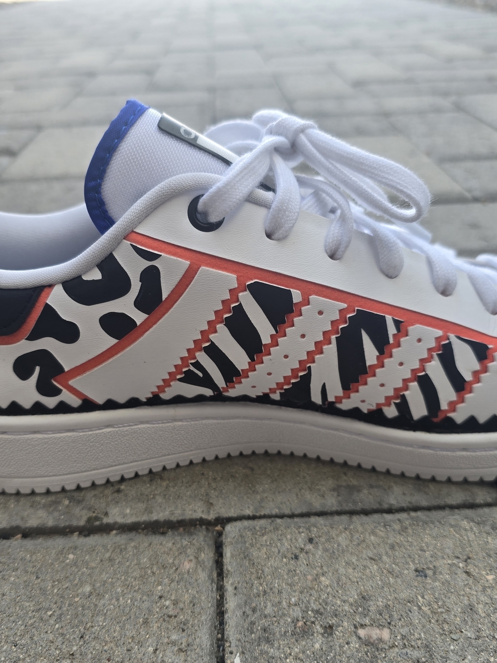 Adidas Sneakers